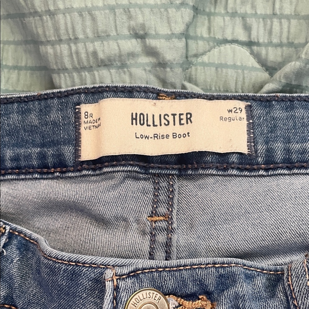 Hollister Women's High Rise Light Blue Jeans - Picture 2 of 6